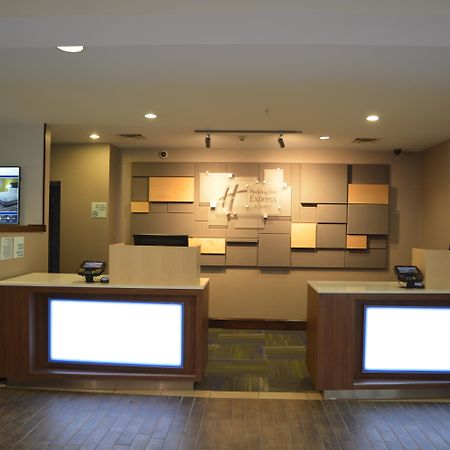 Holiday Inn Express & Suites Caryville By Ihg Exterior foto