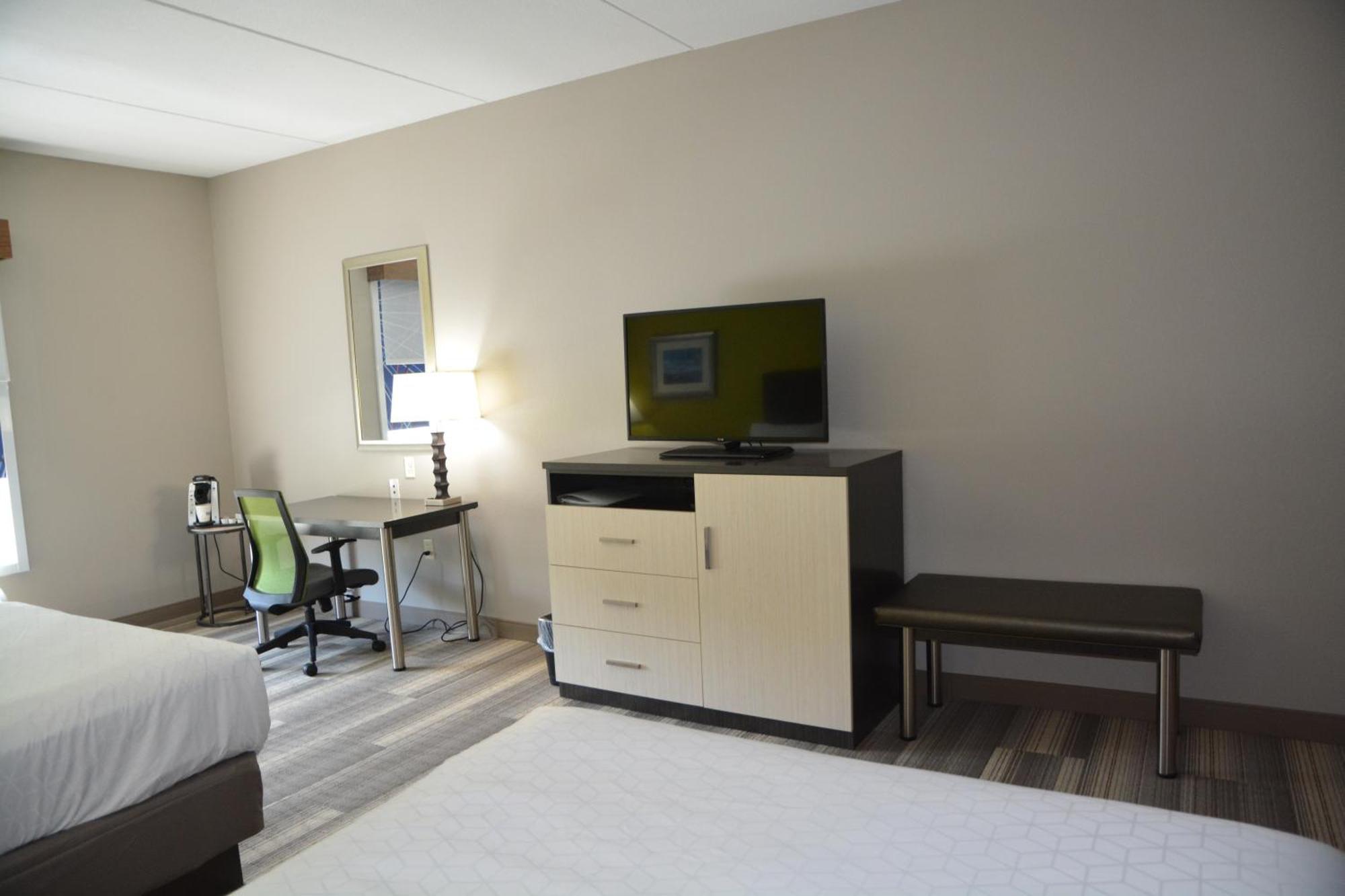 Holiday Inn Express & Suites Caryville By Ihg Exterior foto